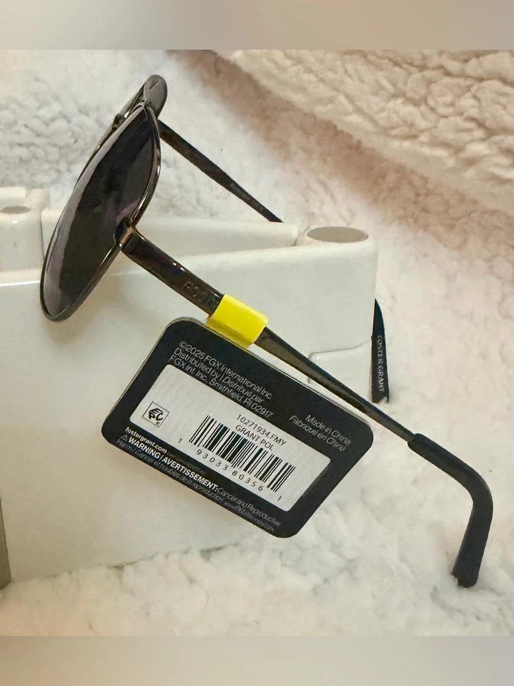 🕶️ Foster Grant Women's Aviator Sunglasses with Blue Mirrored Lenses
